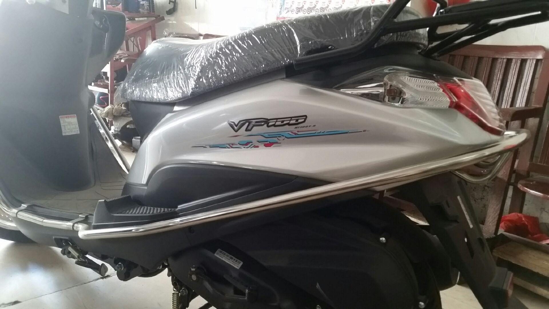 豪爵.铃木hj100t--8