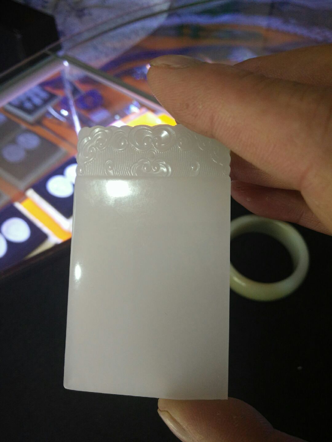 珠宝/钻石/翡翠/黄金>>其他天然玉石>>青海玉/昆仑玉(新)>>手饰商品